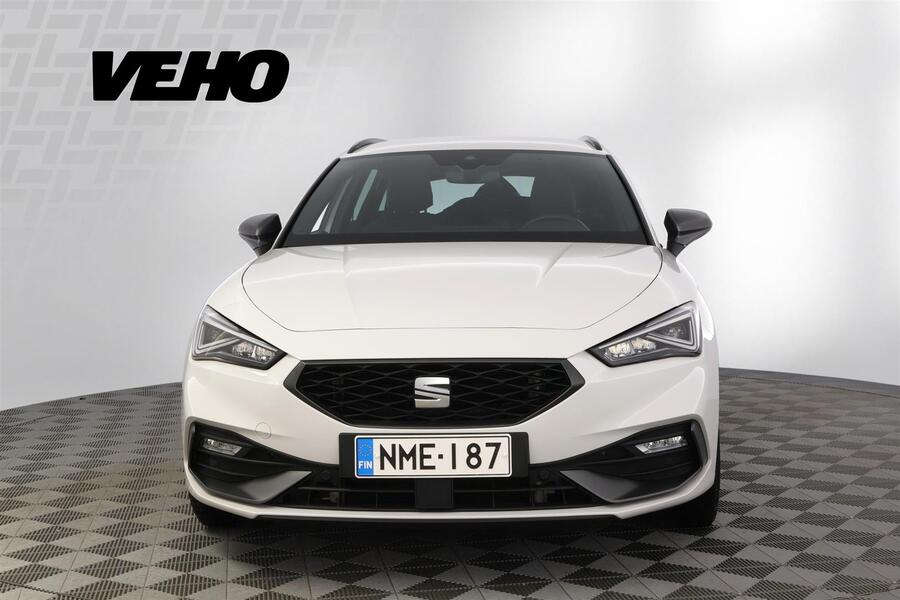 SEAT Leon Sportstourer vaihtoauto