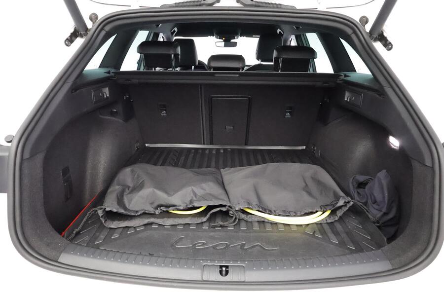 SEAT Leon Sportstourer vaihtoauto