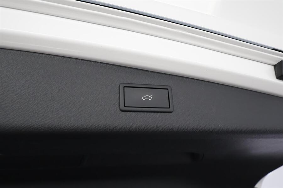 SEAT Leon Sportstourer vaihtoauto