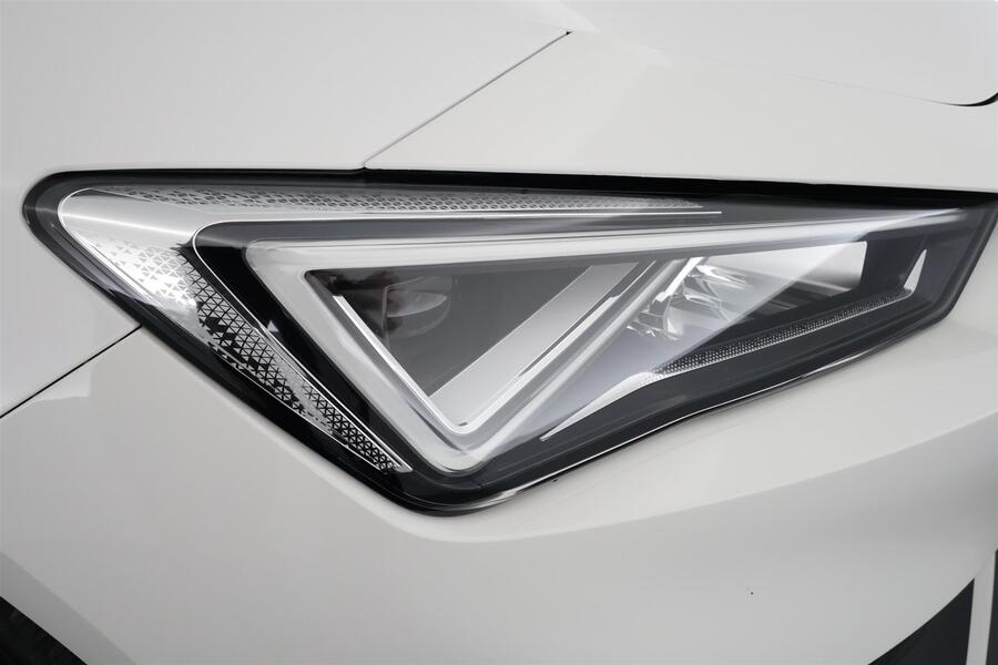 SEAT Leon Sportstourer vaihtoauto