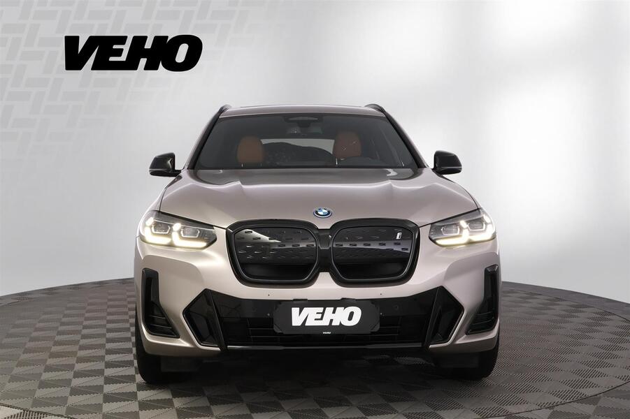 BMW iX3 vaihtoauto