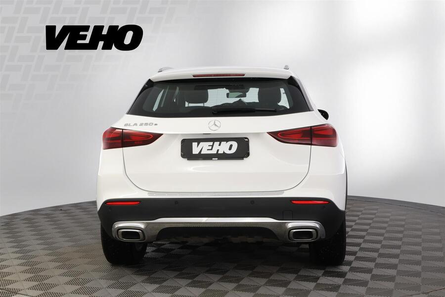 Mercedes-Benz GLA vaihtoauto