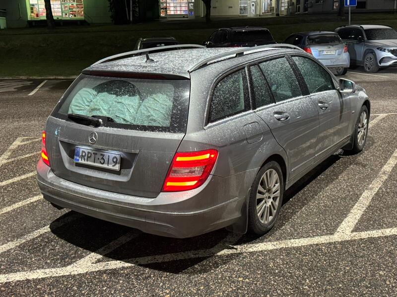 Mercedes-Benz C vaihtoauto