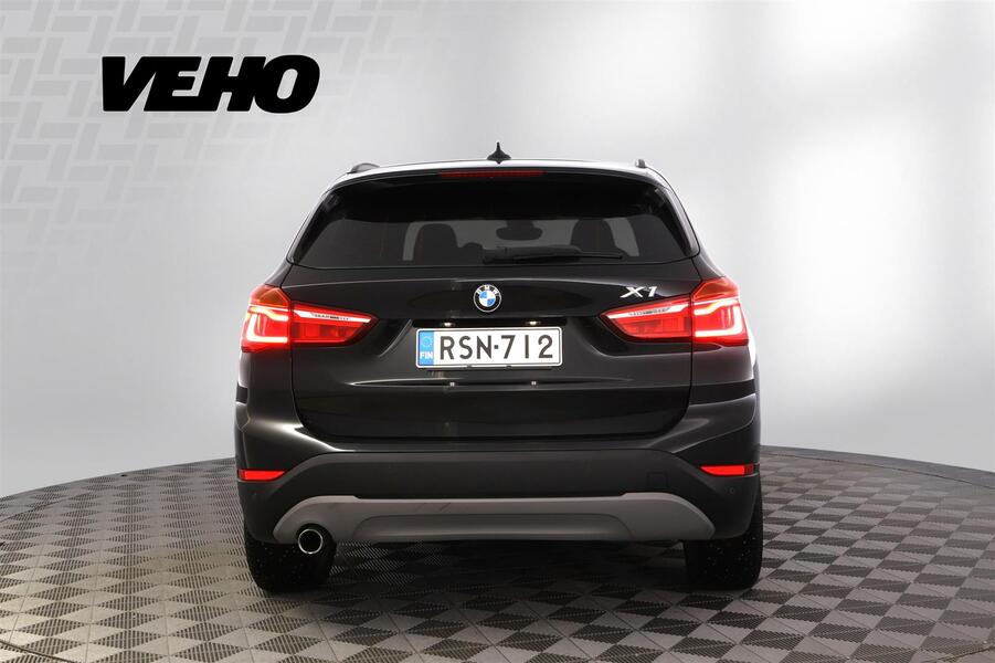 BMW X1 vaihtoauto