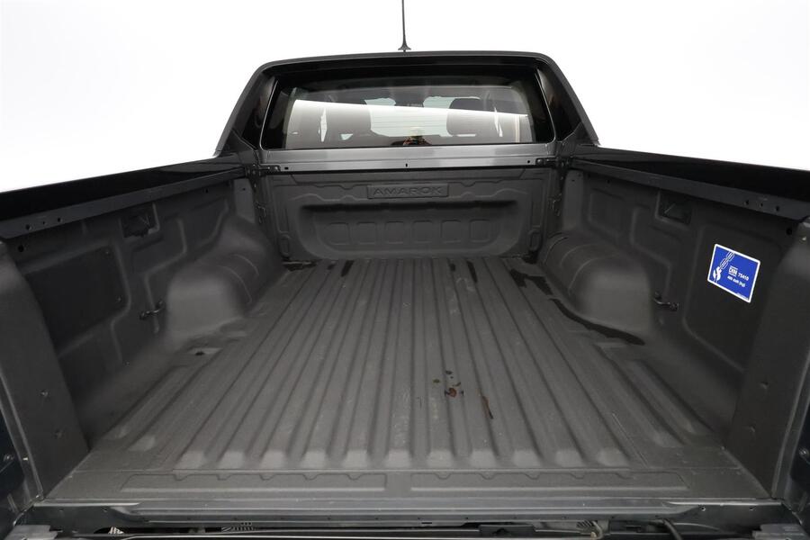 Volkswagen Amarok vaihtoauto