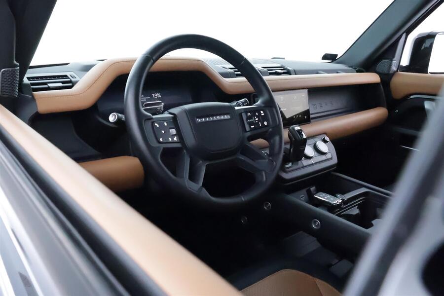 Land Rover Defender vaihtoauto