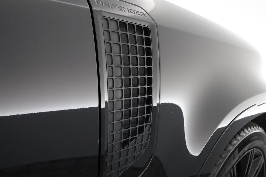 Land Rover Defender vaihtoauto