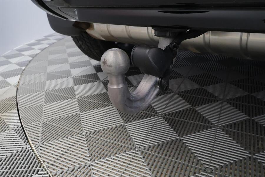 Land Rover Defender vaihtoauto