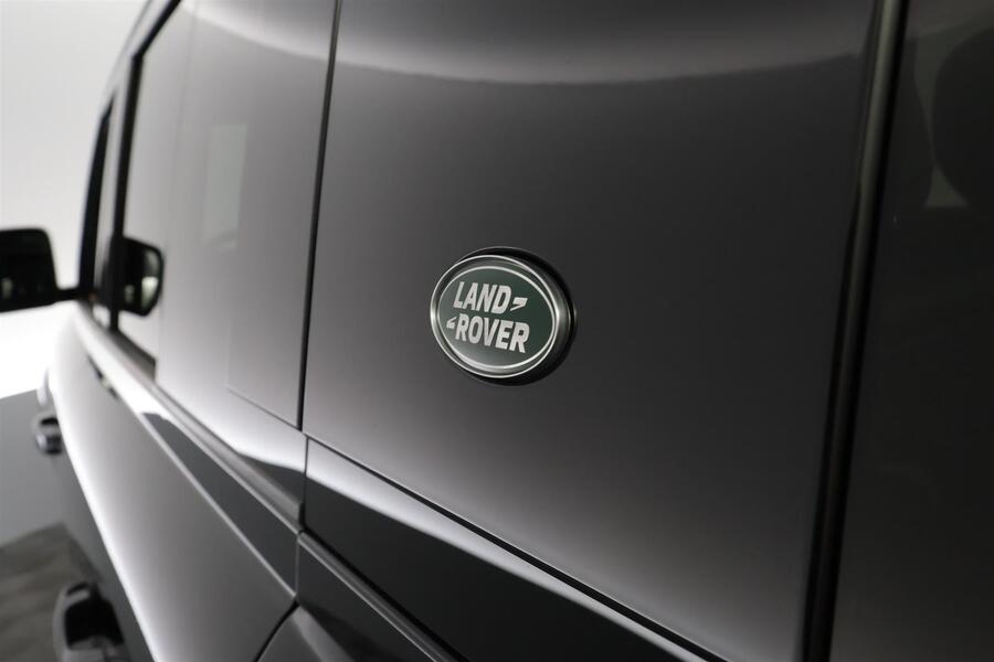 Land Rover Defender vaihtoauto