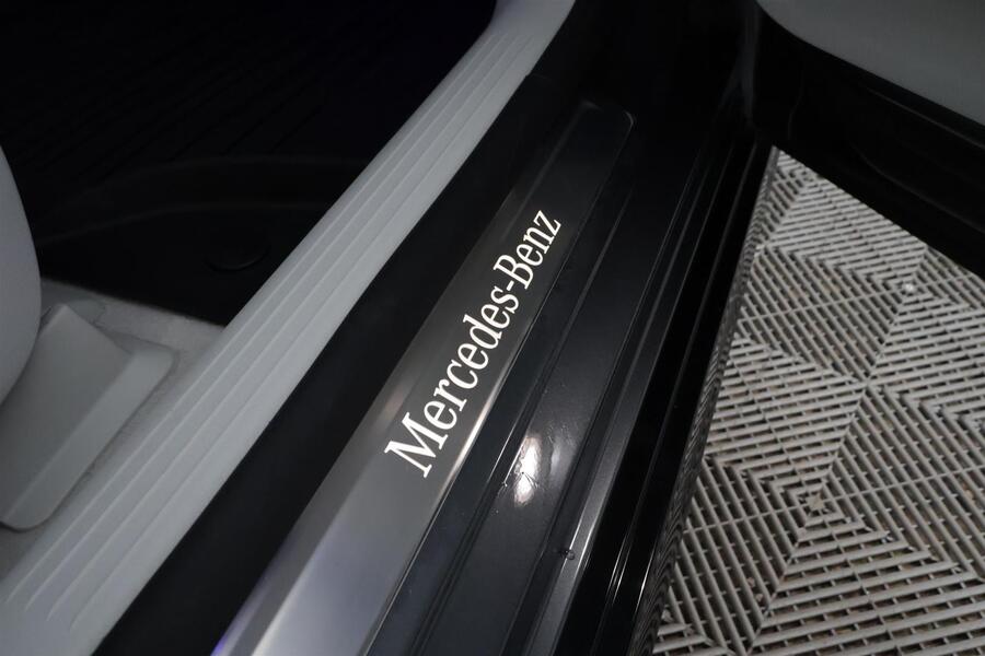 Mercedes-Benz EQE vaihtoauto