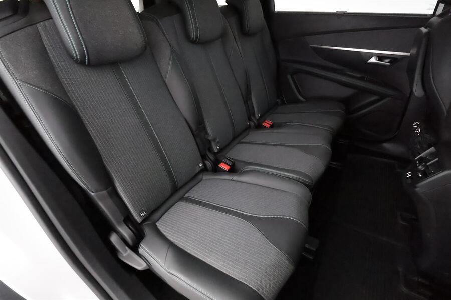 Peugeot 5008 vaihtoauto