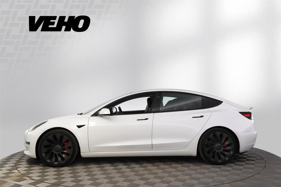 Tesla Model 3 vaihtoauto