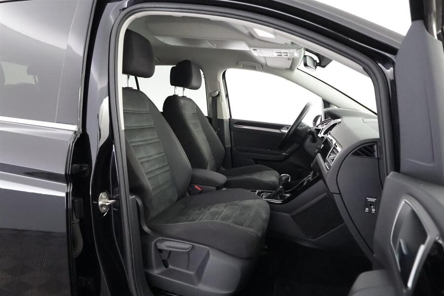 Volkswagen Touran vaihtoauto