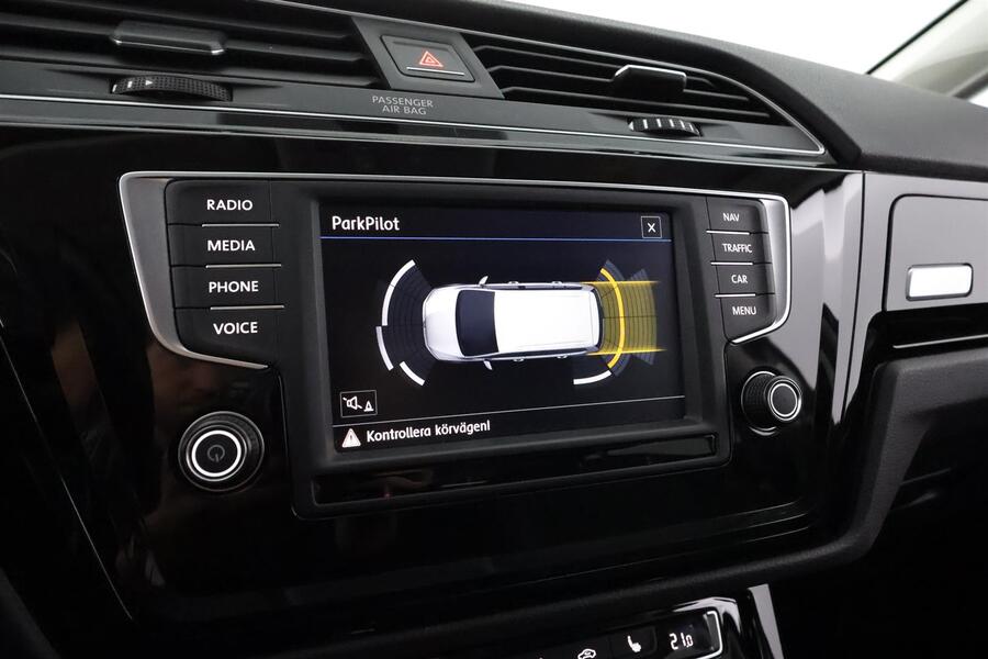 Volkswagen Touran vaihtoauto