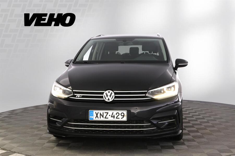 Volkswagen Touran vaihtoauto
