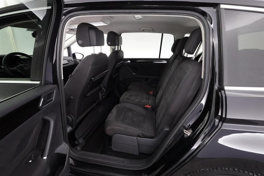 Volkswagen Touran vaihtoauto