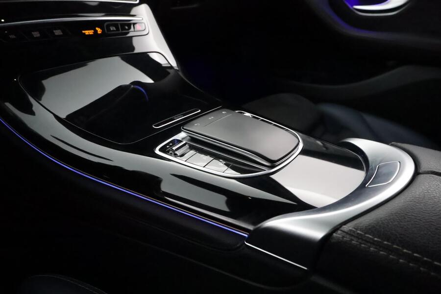 Mercedes-Benz EQC vaihtoauto