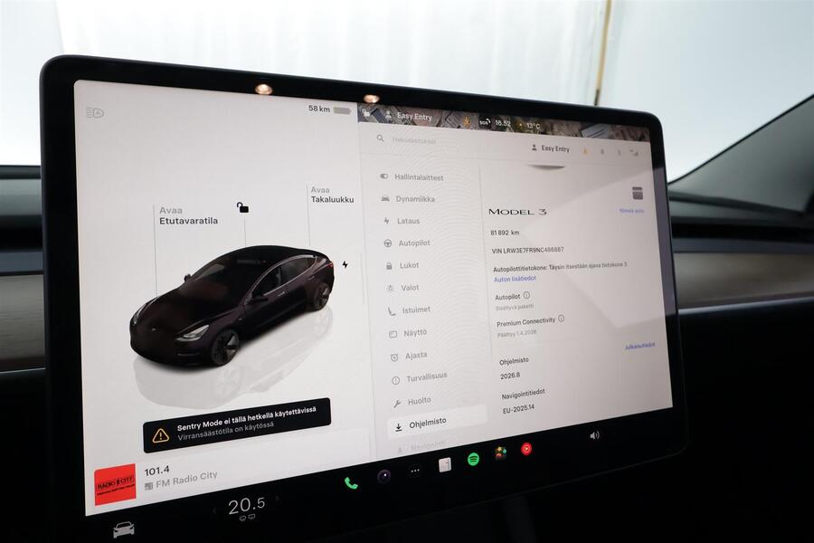 Tesla Model 3 vaihtoauto