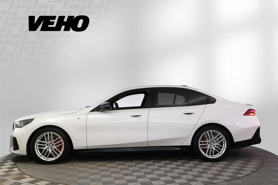 BMW i5 M60 vaihtoauto