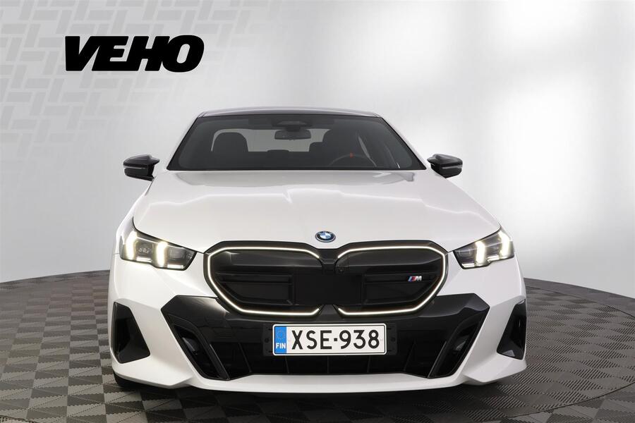 BMW i5 M60 vaihtoauto