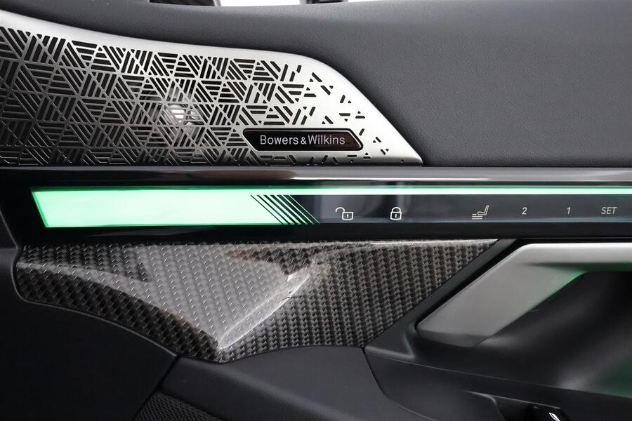 BMW i5 M60 vaihtoauto