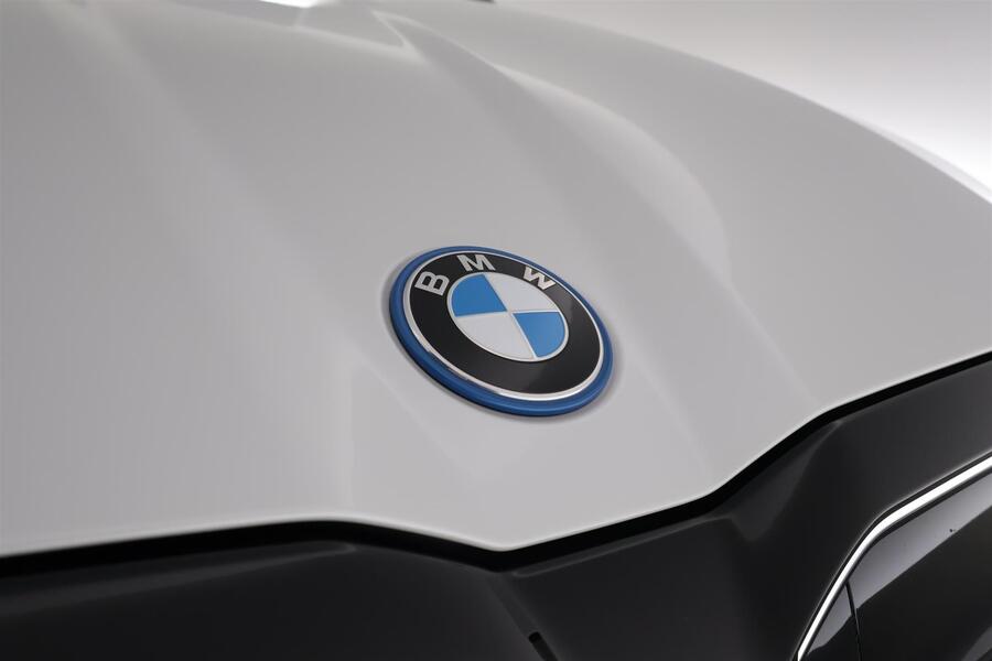 BMW i5 M60 vaihtoauto