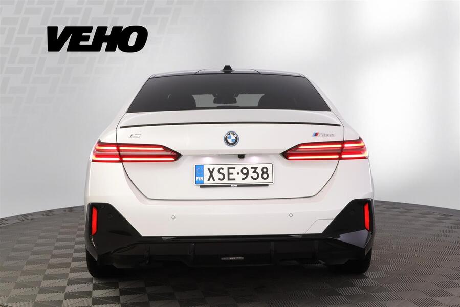 BMW i5 M60 vaihtoauto