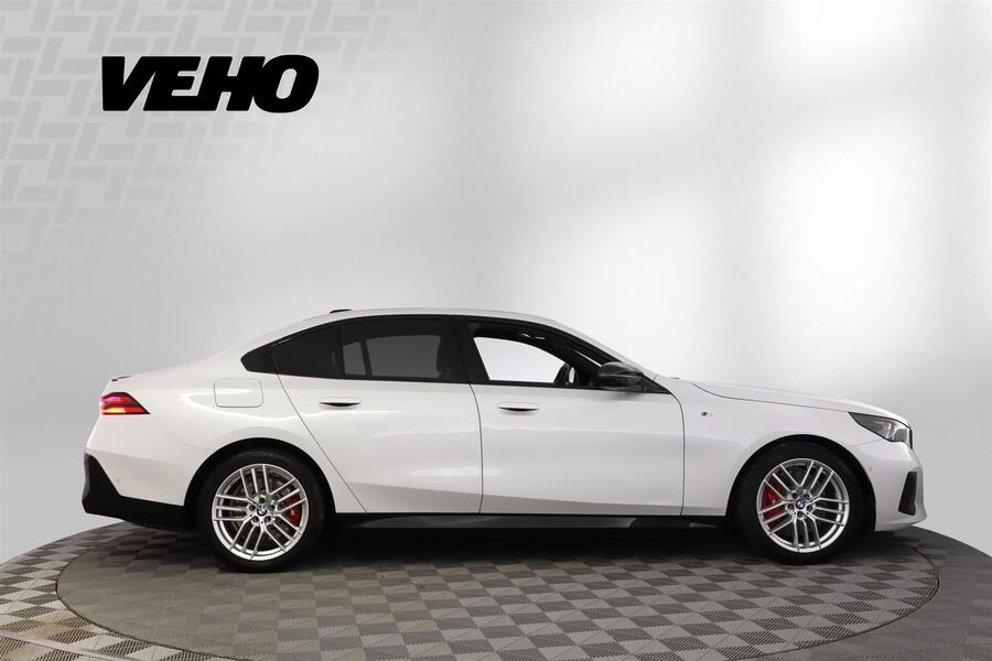 BMW i5 M60 vaihtoauto