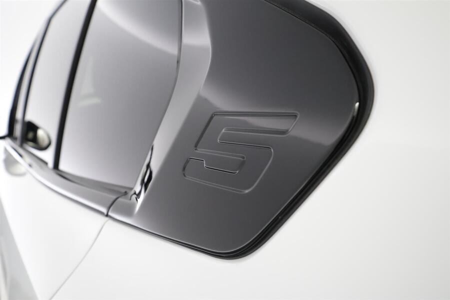 BMW i5 M60 vaihtoauto