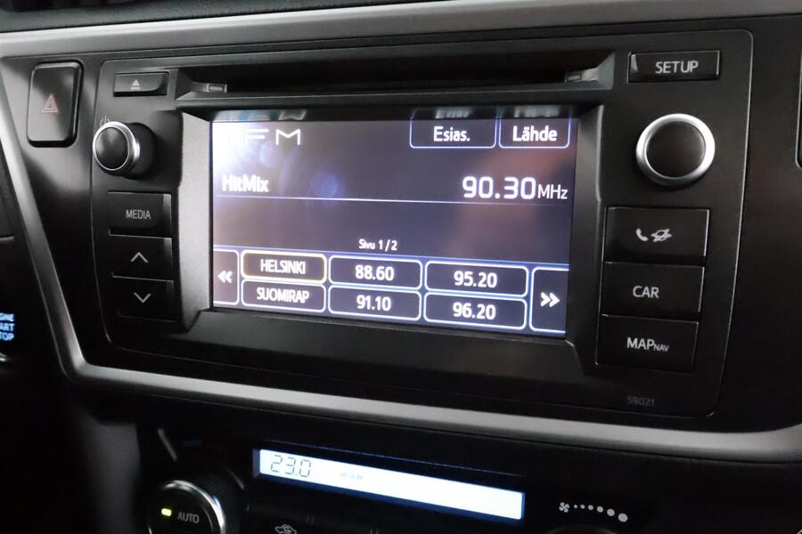 Toyota Auris vaihtoauto