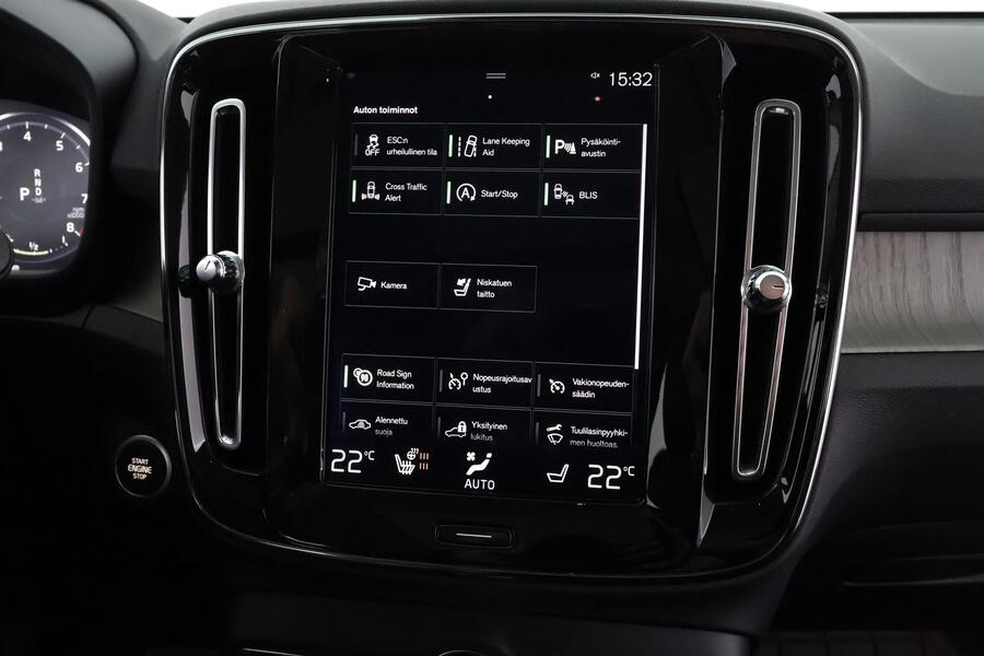 Volvo XC40 vaihtoauto