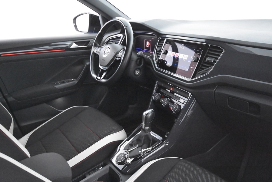 Volkswagen T-Roc vaihtoauto