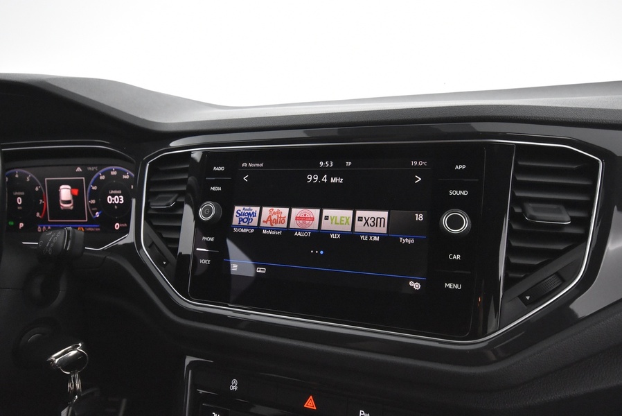 Volkswagen T-Roc vaihtoauto