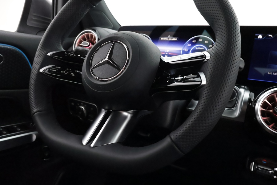 Mercedes-Benz EQB vaihtoauto