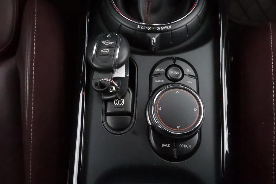 Mini Clubman vaihtoauto