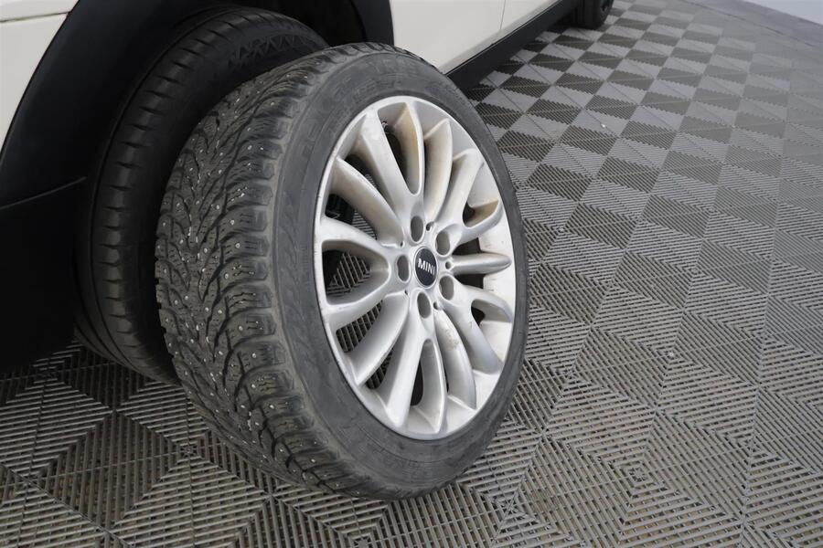 Mini Clubman vaihtoauto