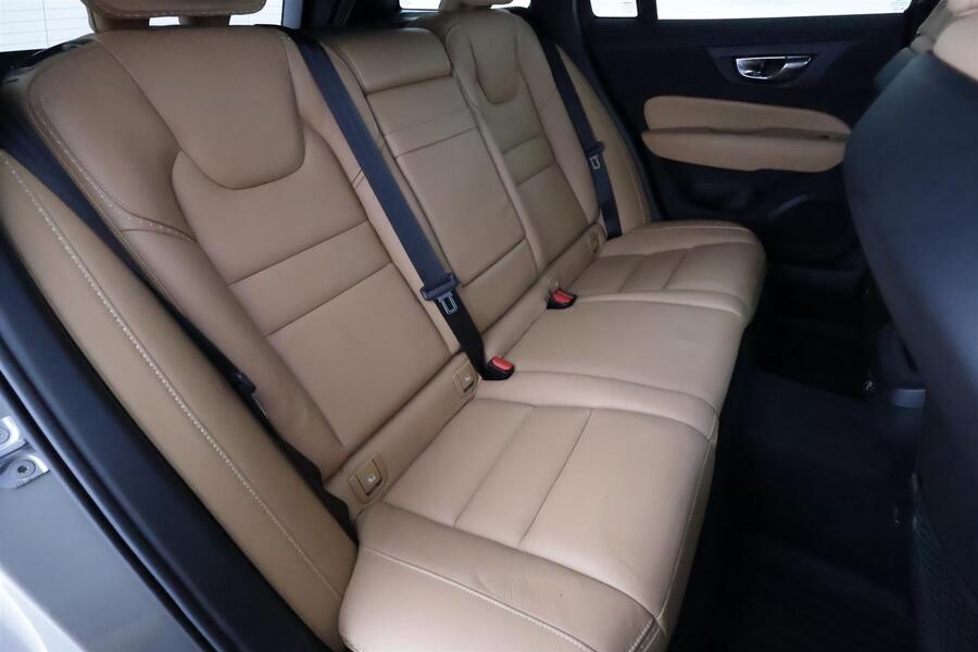 Volvo V60 Cross Country vaihtoauto