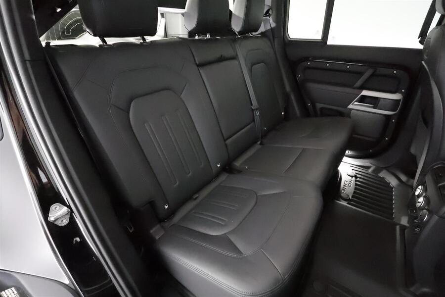 Land Rover Defender vaihtoauto