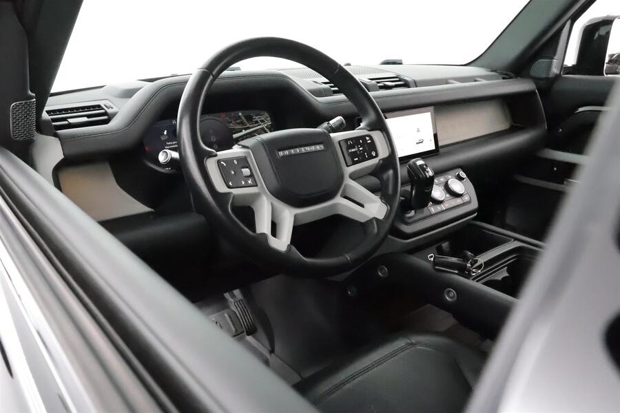 Land Rover Defender vaihtoauto