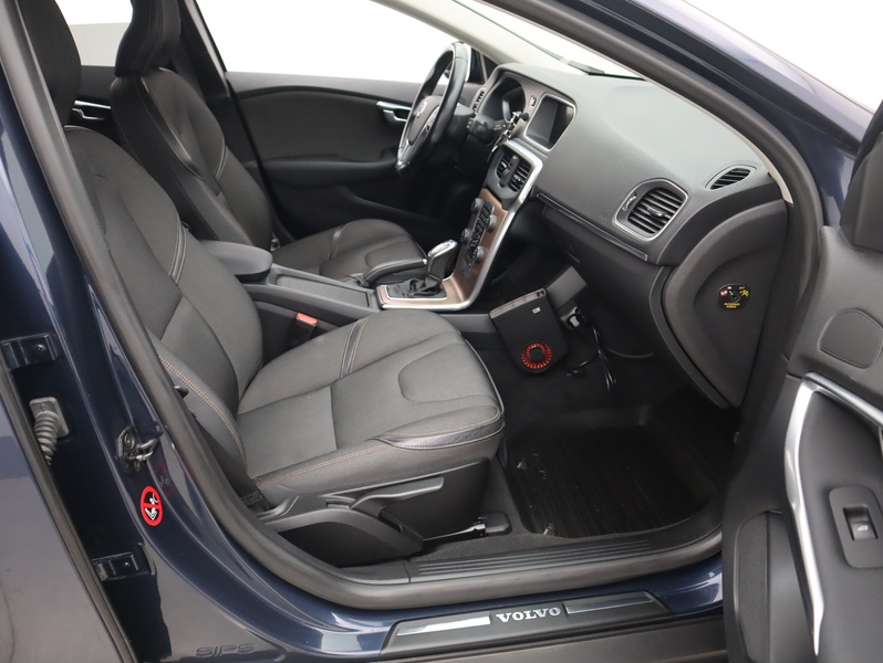 Volvo V40 Cross Country vaihtoauto