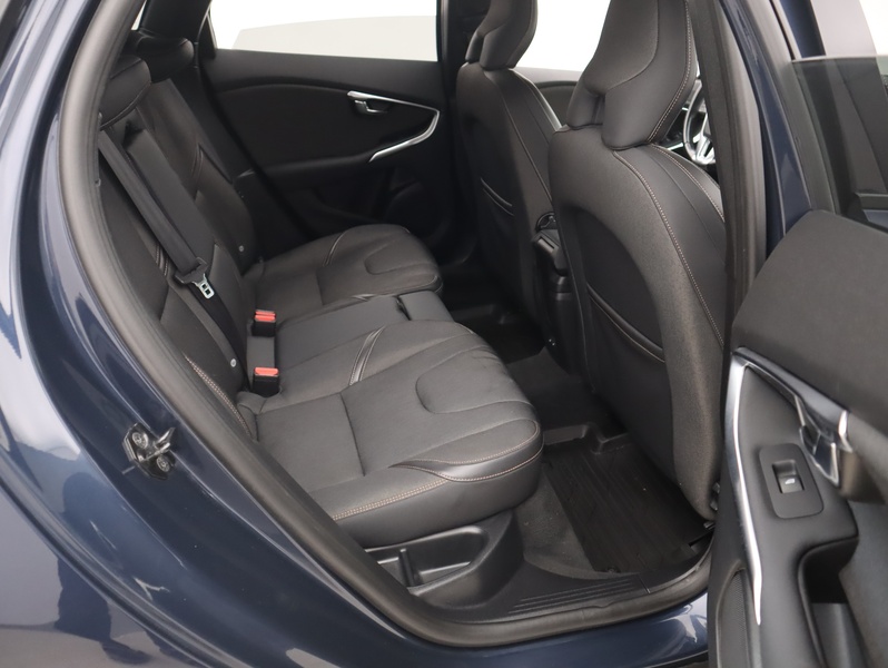 Volvo V40 Cross Country vaihtoauto