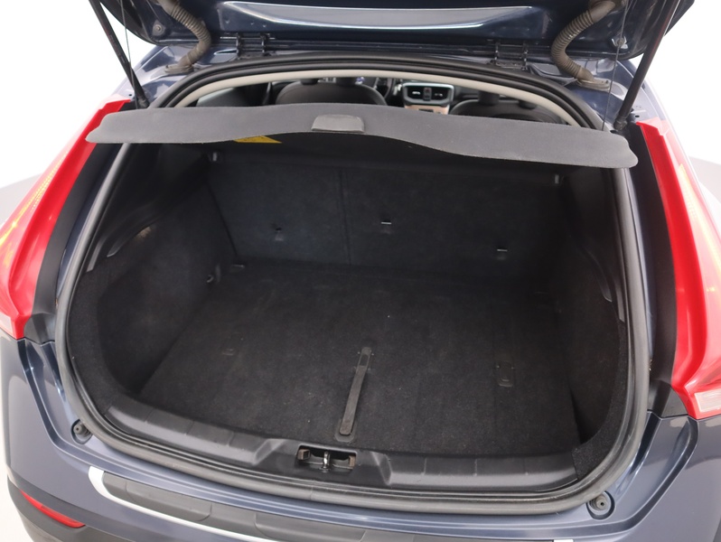 Volvo V40 Cross Country vaihtoauto