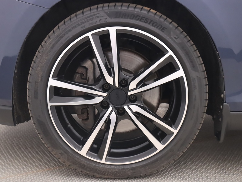 Volvo V40 Cross Country vaihtoauto