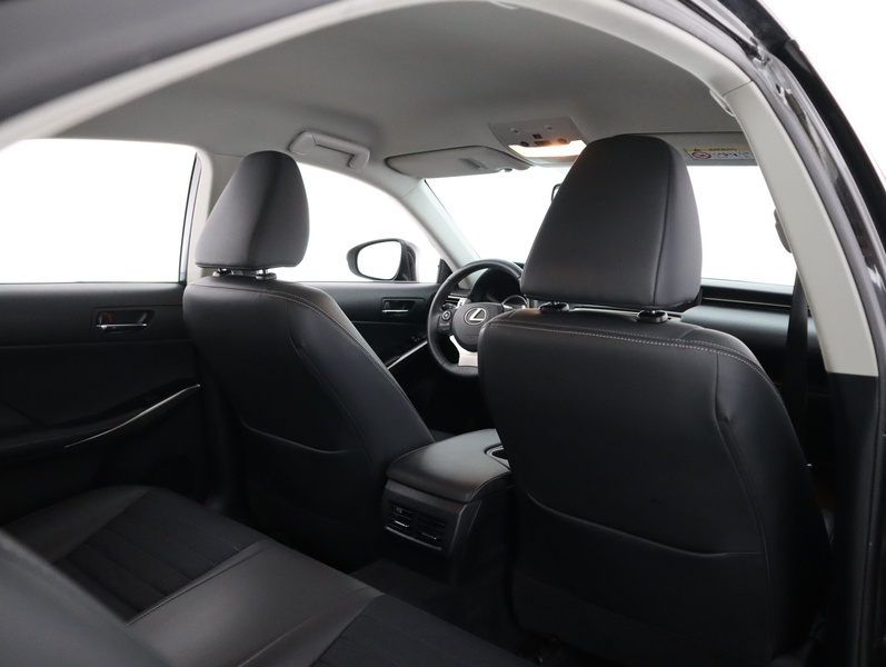 Lexus IS vaihtoauto