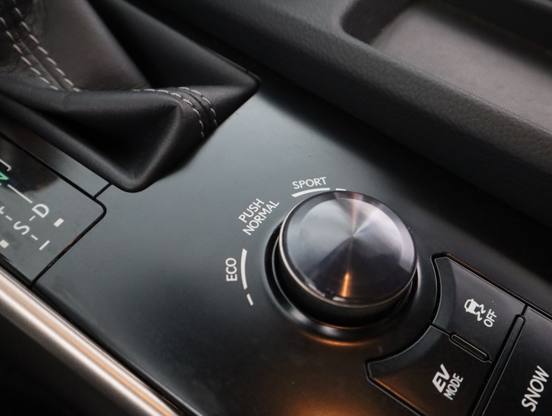 Lexus IS vaihtoauto