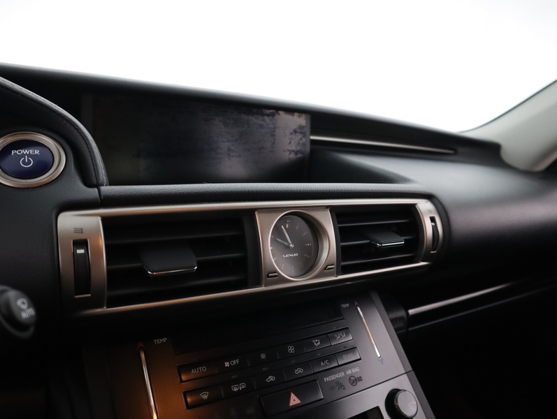 Lexus IS vaihtoauto