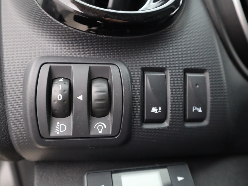 Opel Vivaro vaihtoauto