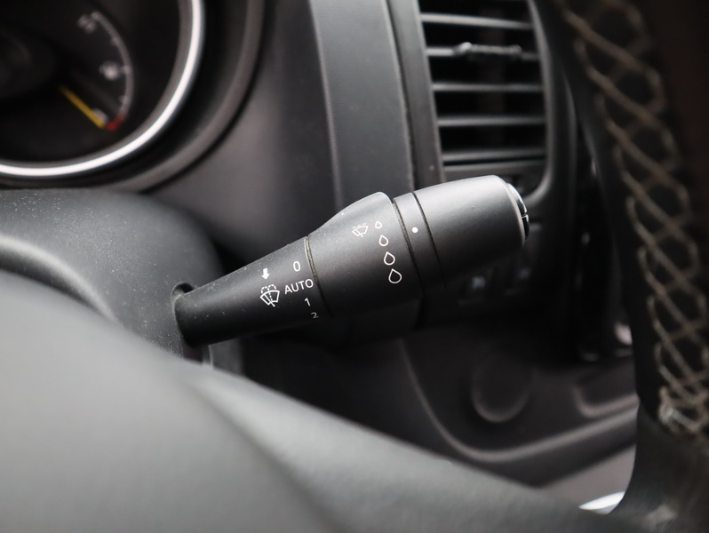 Opel Vivaro vaihtoauto