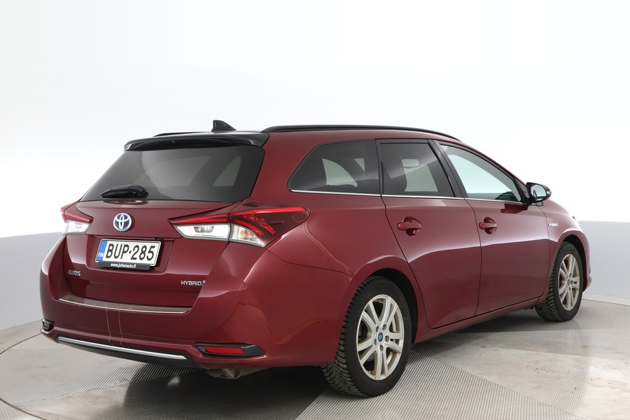 Toyota Auris vaihtoauto