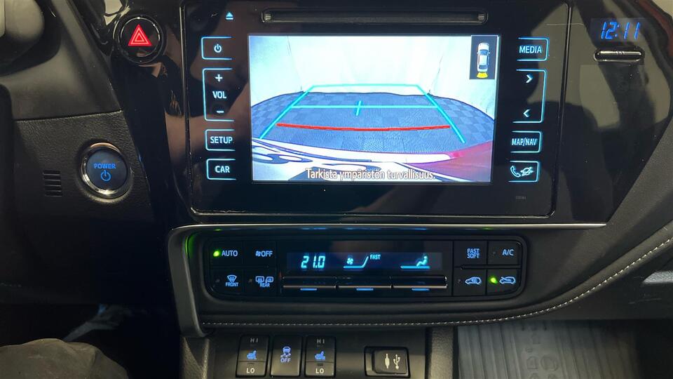 Toyota Auris vaihtoauto